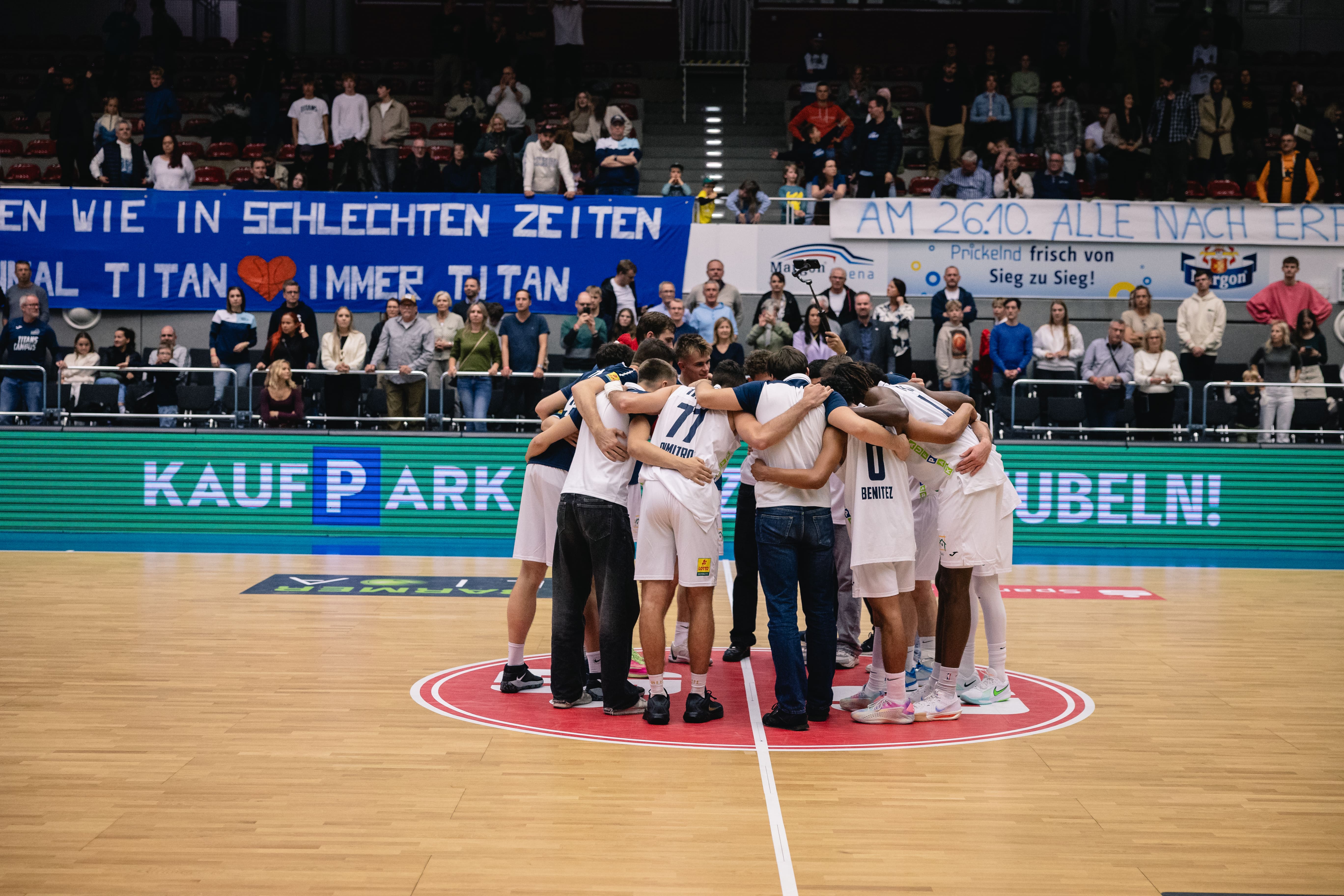 ProB: Erster Saisonsieg: Top aufgelegte Titans gewinnen zu Hause